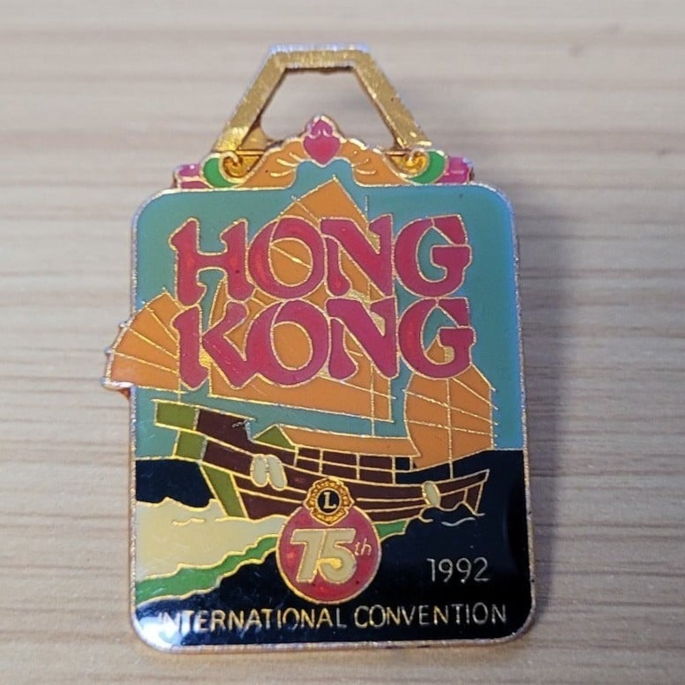 Lions Club Hong Kong Pin 1992 75th International Convention Lapel Hat Collectibl